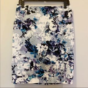 Lila Rose | Blue Floral Pencil Skirt | Size 6